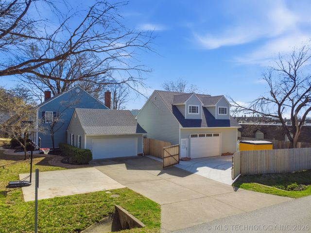 6710 S Atlanta Avenue, Tulsa, OK 74136