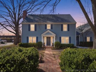 6710 S Atlanta Avenue, Tulsa, OK 74136