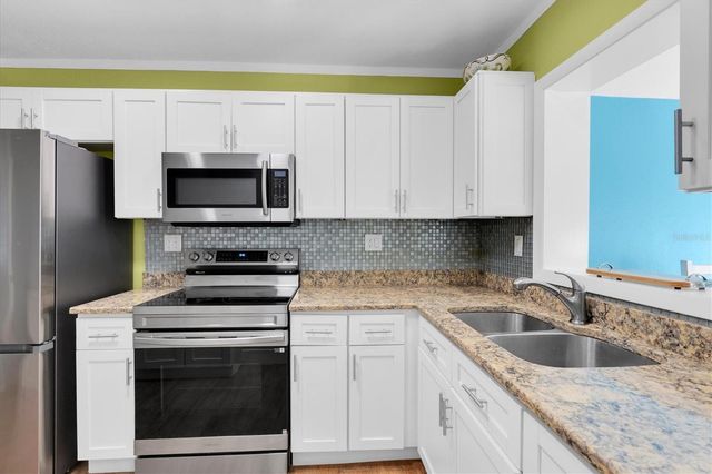 137 PENNSYLVANIA AVENUE, Palm Harbor, FL 34683