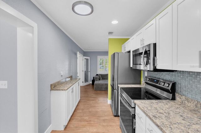 137 PENNSYLVANIA AVENUE, Palm Harbor, FL 34683