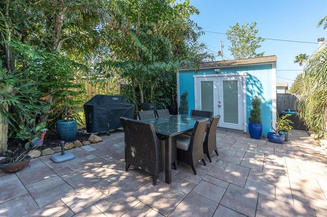 137 PENNSYLVANIA AVENUE, Palm Harbor, FL 34683