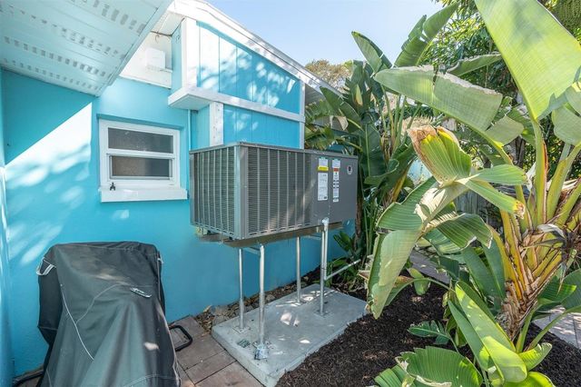 137 PENNSYLVANIA AVENUE, Palm Harbor, FL 34683