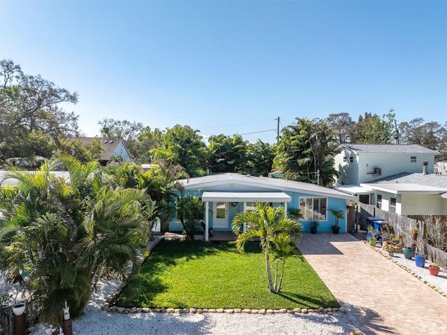 137 PENNSYLVANIA AVENUE, Palm Harbor, FL 34683