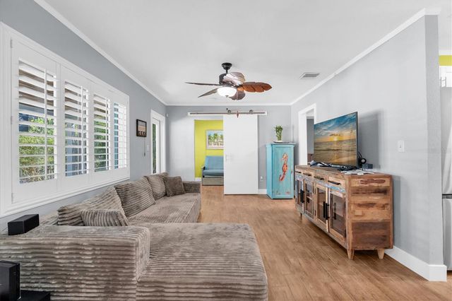 137 PENNSYLVANIA AVENUE, Palm Harbor, FL 34683