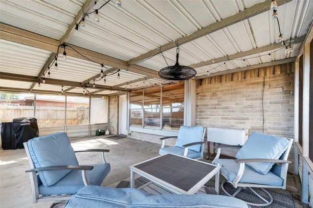 17115 Bougainvilla Lane, Friendswood, TX 77546