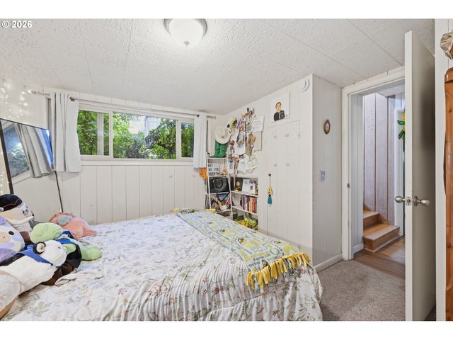 1750 E 26TH Ave, Eugene, OR 97403