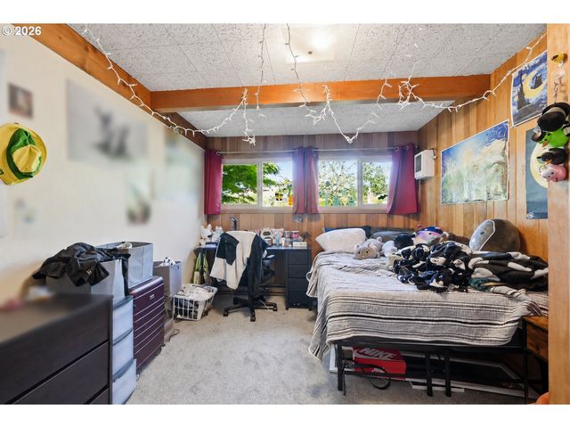 1750 E 26TH Ave, Eugene, OR 97403