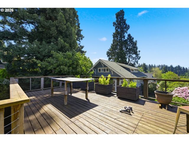 1750 E 26TH Ave, Eugene, OR 97403