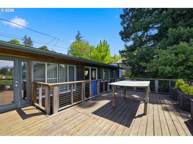 1750 E 26TH Ave, Eugene, OR 97403