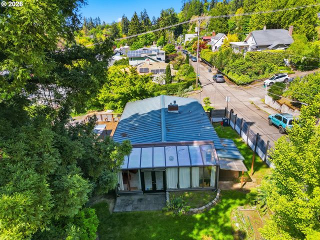 1750 E 26TH Ave, Eugene, OR 97403