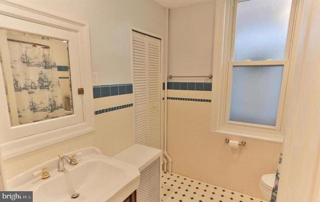 855 N 24TH ST, Philadelphia, PA 19130