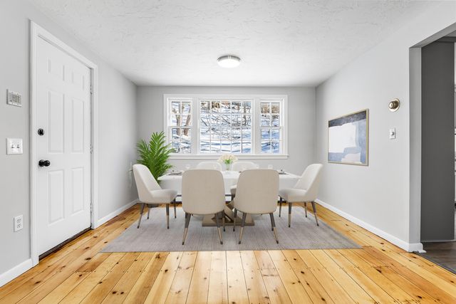 20 Colony Avenue, Buzzards Bay, MA 02532