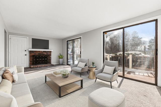 20 Colony Avenue, Buzzards Bay, MA 02532