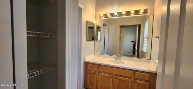 1716 FOREST LAKE Circle 3, Jacksonville, FL 32225