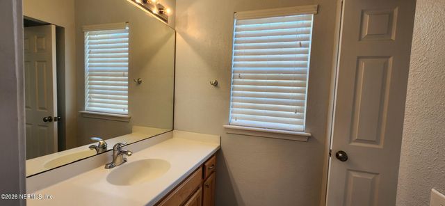 1716 FOREST LAKE Circle 3, Jacksonville, FL 32225