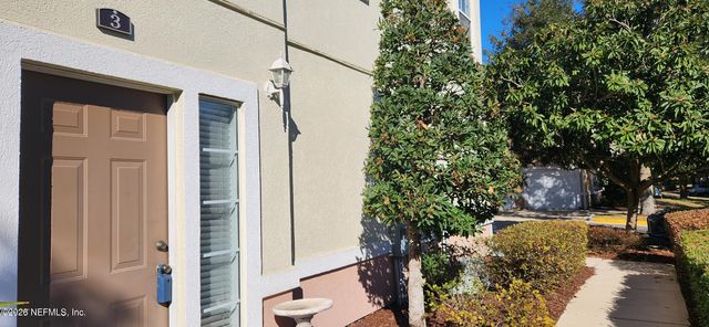 1716 FOREST LAKE Circle 3, Jacksonville, FL 32225