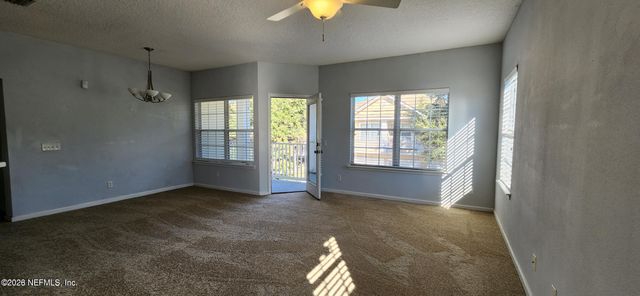 1716 FOREST LAKE Circle 3, Jacksonville, FL 32225