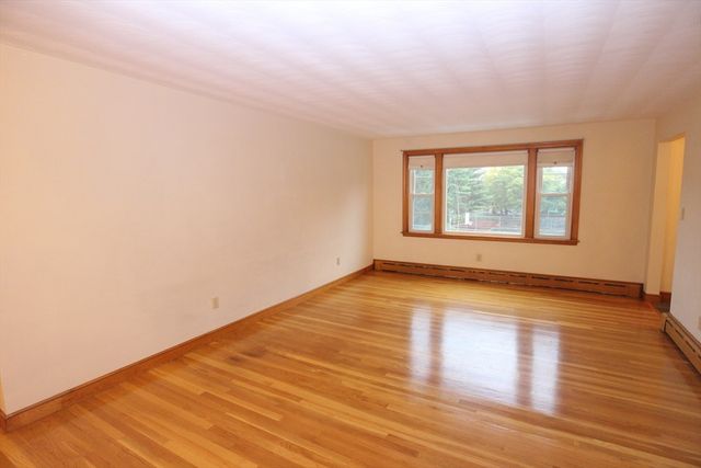 52 Westminster Ave 52, Watertown, MA 02472