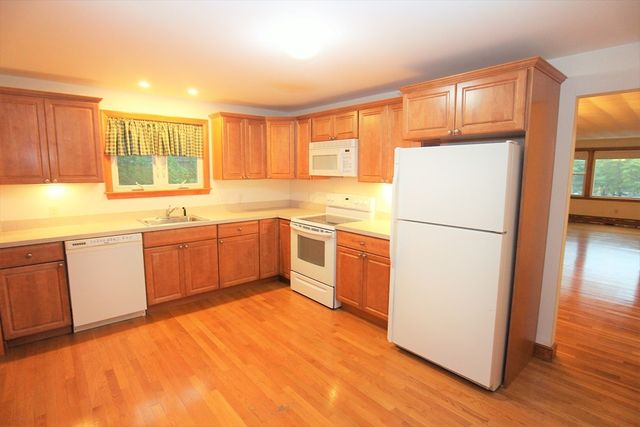 52 Westminster Ave 52, Watertown, MA 02472