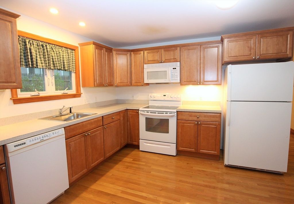 52 Westminster Ave 52, Watertown, MA 02472