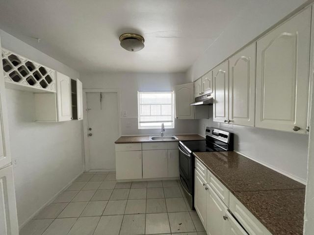 1314-1316 NW 8TH Avenue, Fort Lauderdale, FL 33311