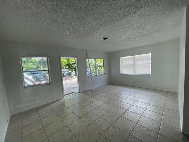1314-1316 NW 8TH Avenue, Fort Lauderdale, FL 33311
