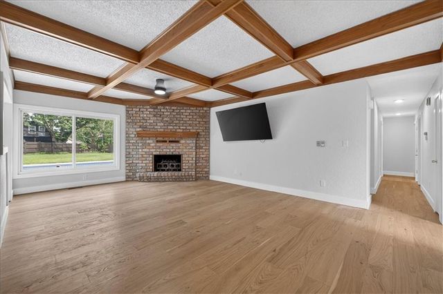 904 SW 44TH Street, Blue Springs, MO 64015