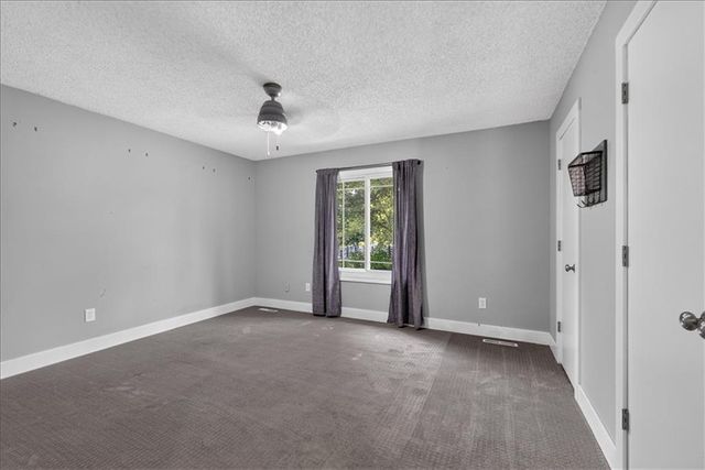 904 SW 44TH Street, Blue Springs, MO 64015