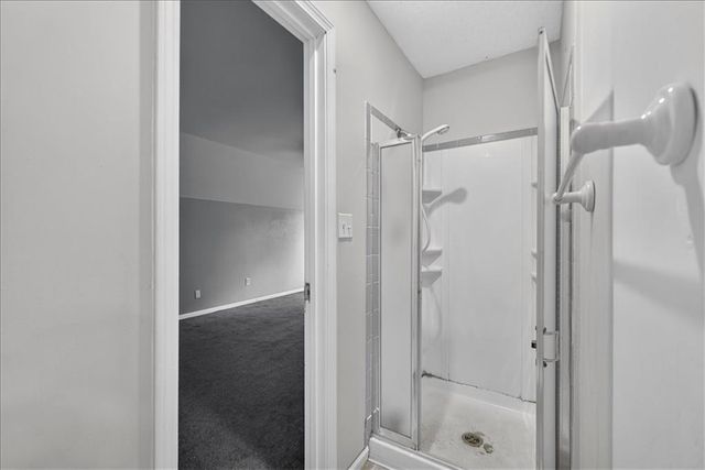 904 SW 44TH Street, Blue Springs, MO 64015