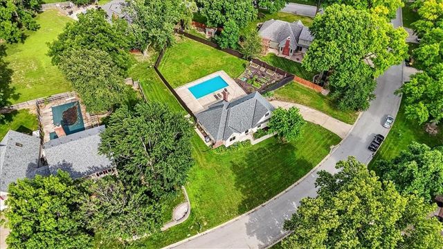 904 SW 44TH Street, Blue Springs, MO 64015