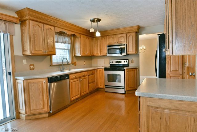 220 Wae Trail, Cortland, OH 44410