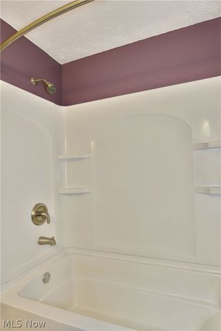 220 Wae Trail, Cortland, OH 44410