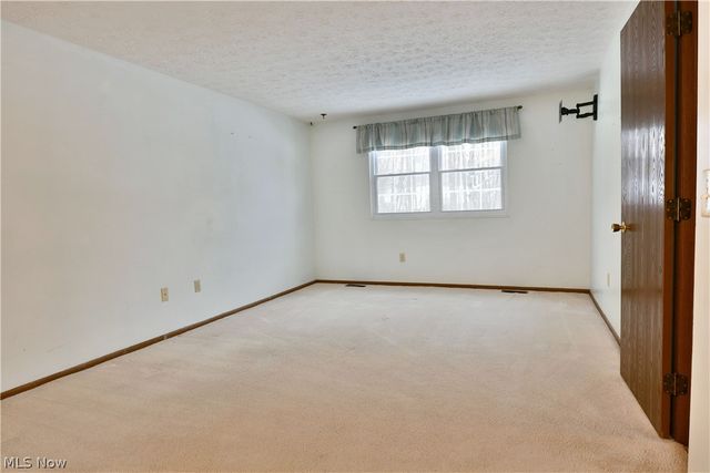 220 Wae Trail, Cortland, OH 44410