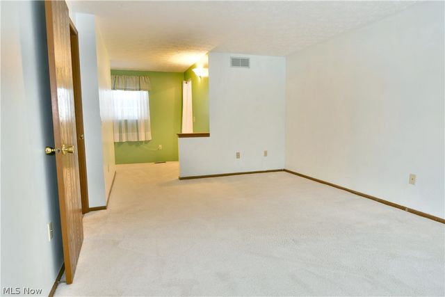 220 Wae Trail, Cortland, OH 44410