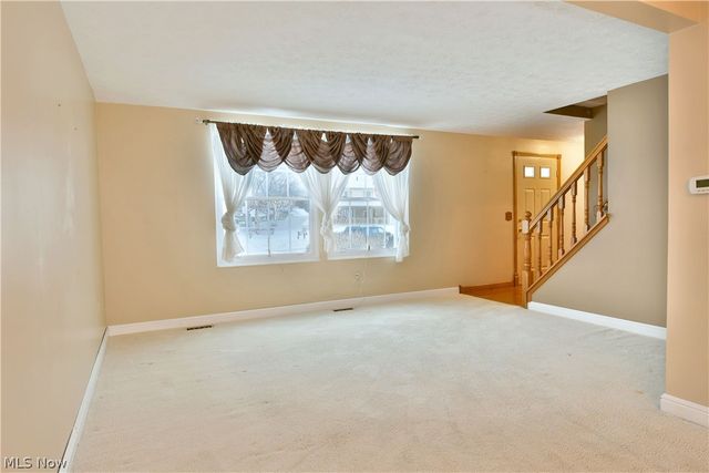 220 Wae Trail, Cortland, OH 44410