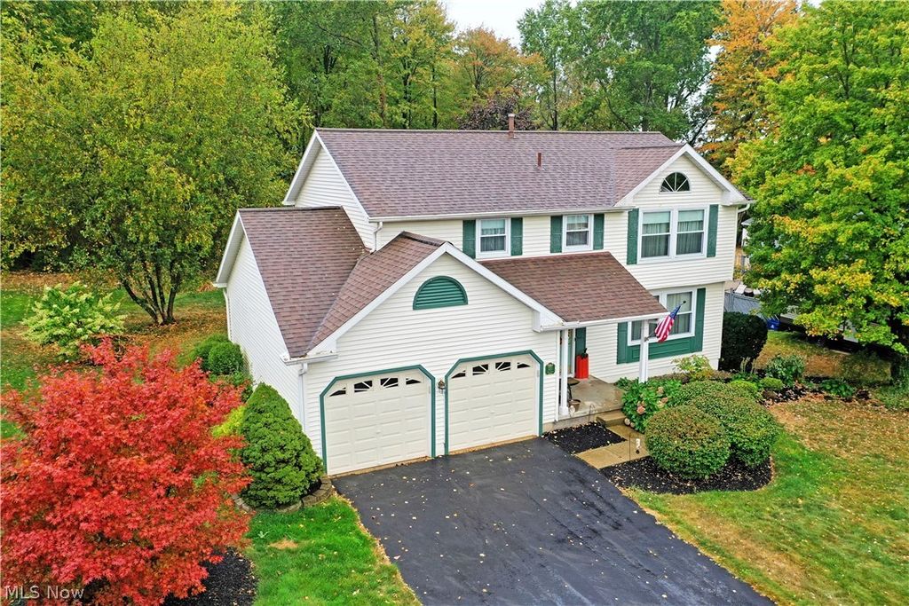 220 Wae Trail, Cortland, OH 44410