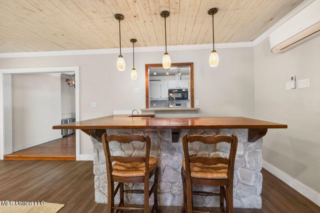 1592 E 2nd Street, Pass Christian, MS 39571