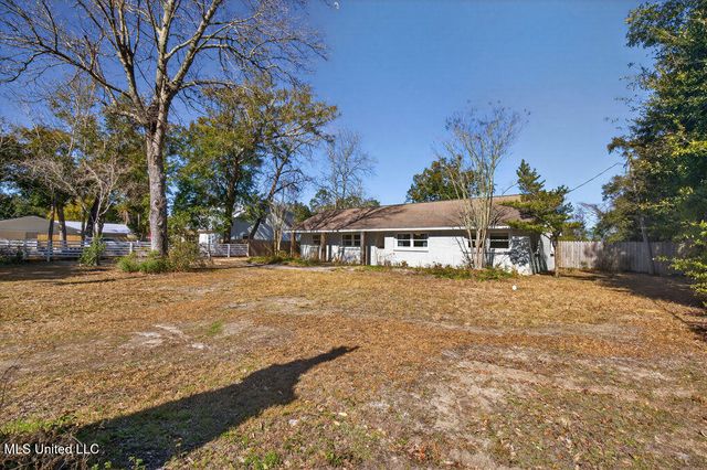 1592 E 2nd Street, Pass Christian, MS 39571