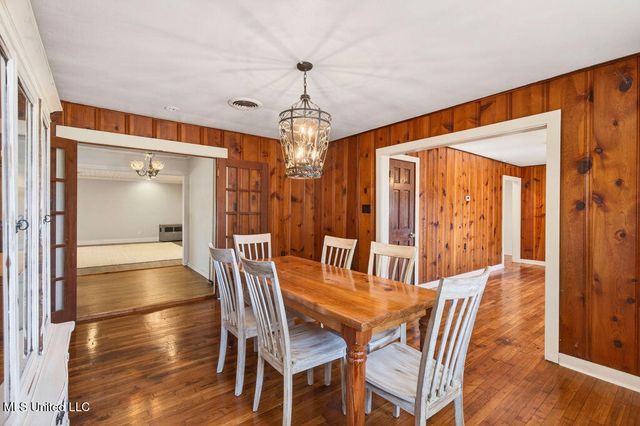 1592 E 2nd Street, Pass Christian, MS 39571