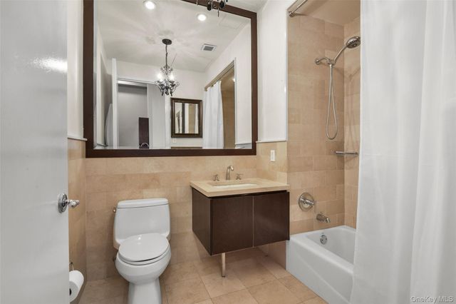 25 Leroy Place PH7, New Rochelle, NY 10805