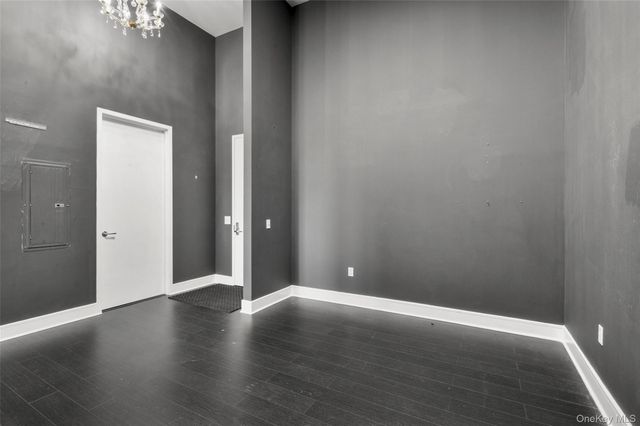 25 Leroy Place PH7, New Rochelle, NY 10805