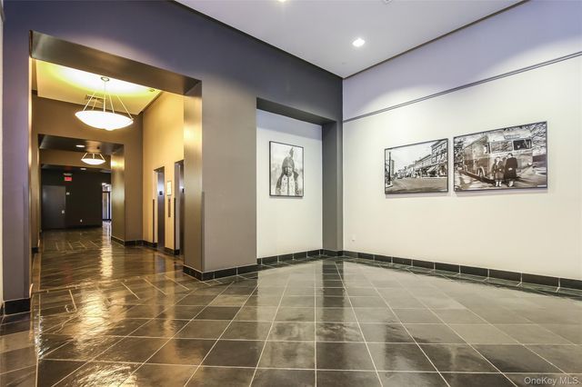 25 Leroy Place PH7, New Rochelle, NY 10805