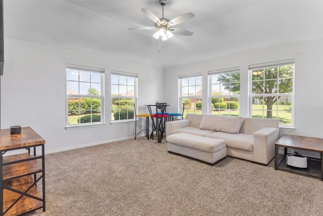 648 Sirius Lane, Waxahachie, TX 75165