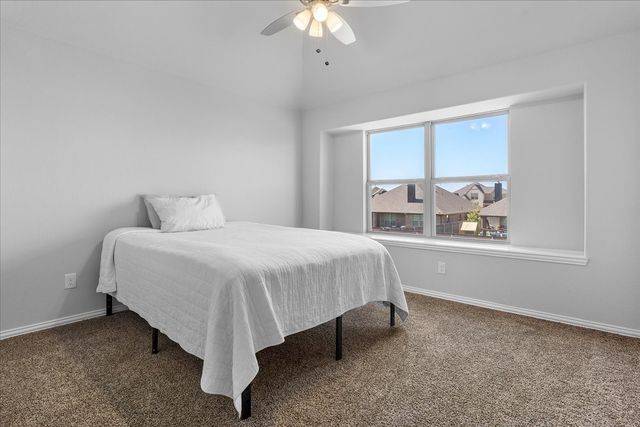 648 Sirius Lane, Waxahachie, TX 75165