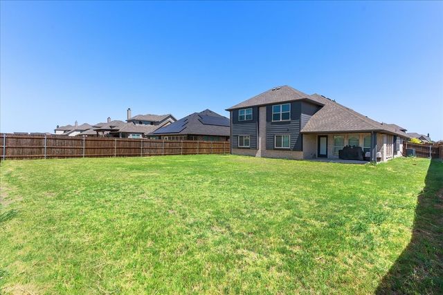 648 Sirius Lane, Waxahachie, TX 75165