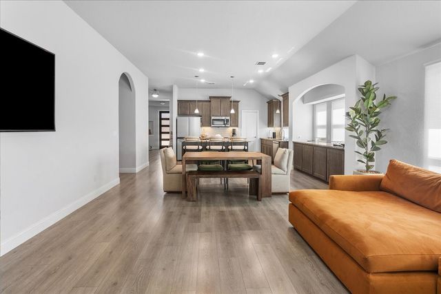 648 Sirius Lane, Waxahachie, TX 75165