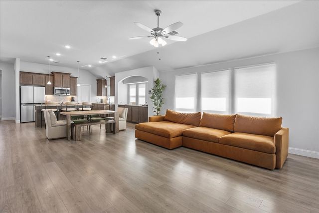 648 Sirius Lane, Waxahachie, TX 75165
