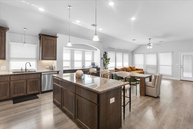 648 Sirius Lane, Waxahachie, TX 75165