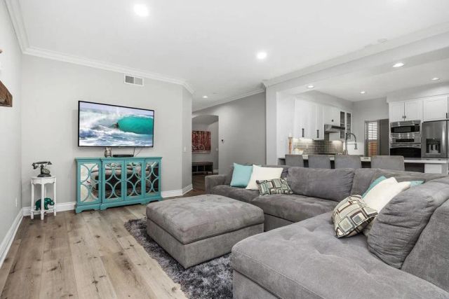 4893 Almondwood Way, San Diego, CA 92130