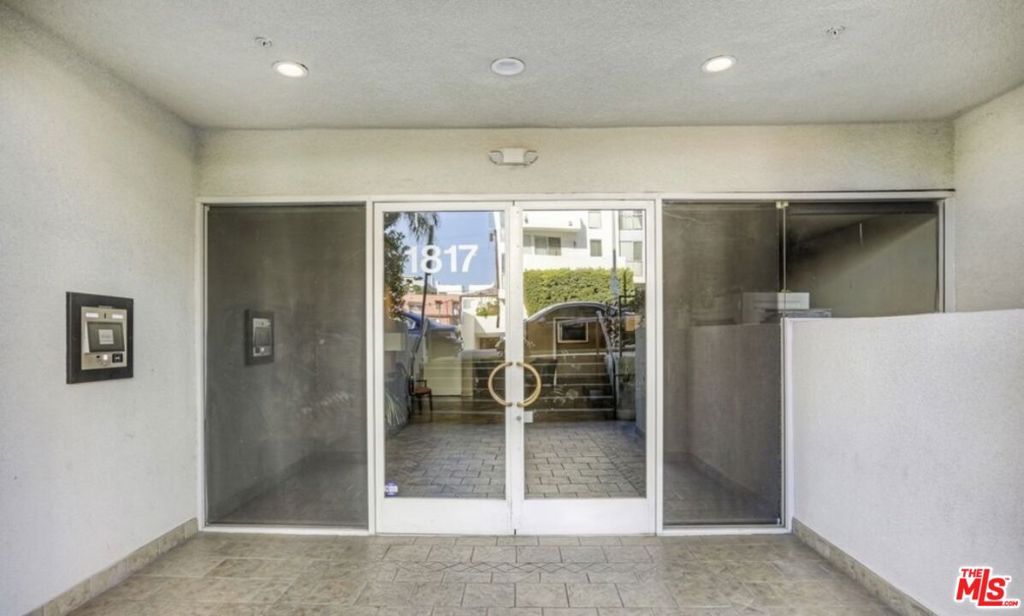 1817 Selby Avenue 102, Los Angeles, CA 90025 — photo 3